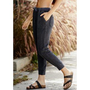 NWT FP Movement Work It Out Jogger / Black